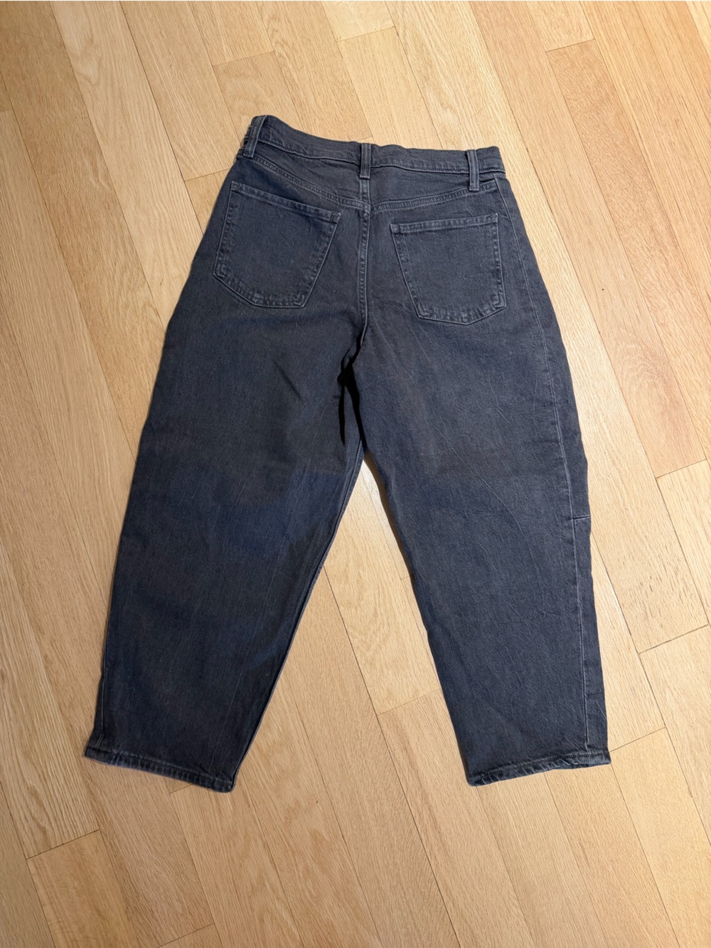 Old Navy High-Rise Barrel Leg Jeans